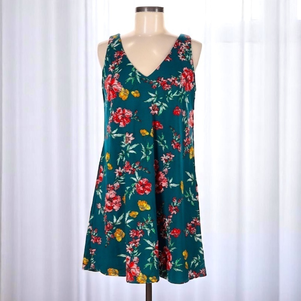 Nine Britton Floral Dress l SIZE M